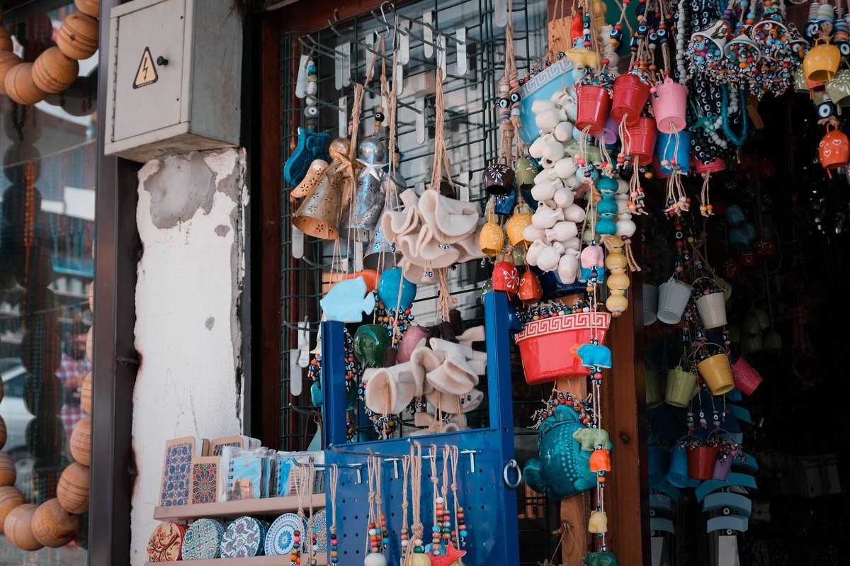 Boutique souvenirs Guadeloupe : où acheter des cadeaux artisanaux et locaux